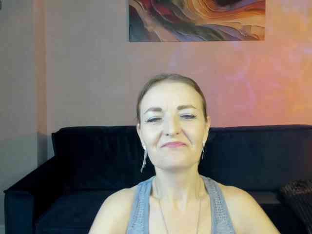 Angelina-Relax webcam