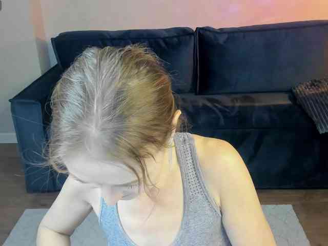 Angelina-Relax webcam