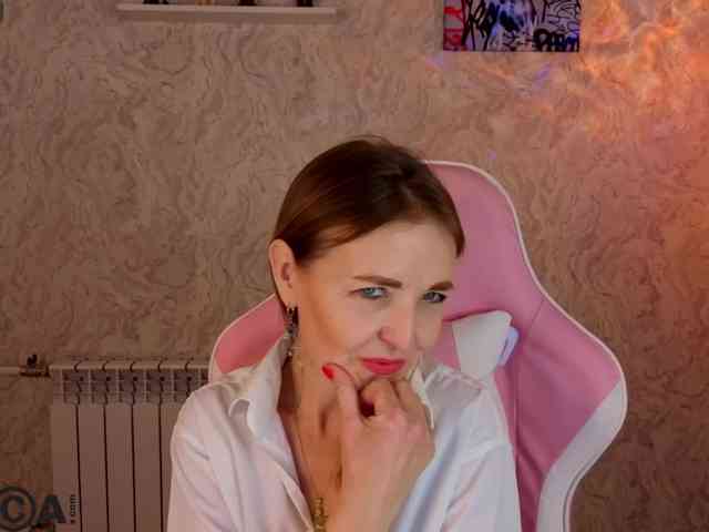 Angelina-Relax webcam