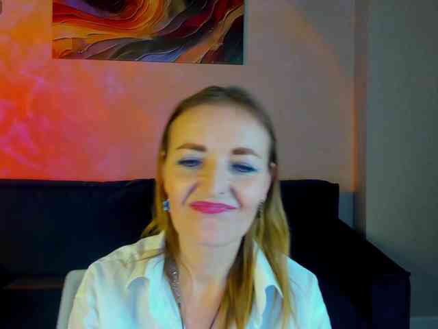 Angelina-Relax webcam