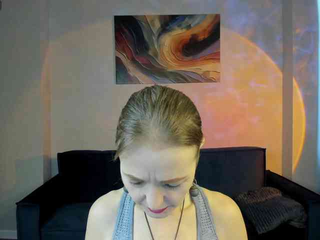 Angelina-Relax webcam