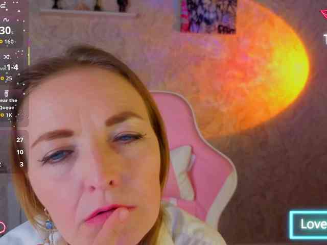 Angelina-Relax webcam