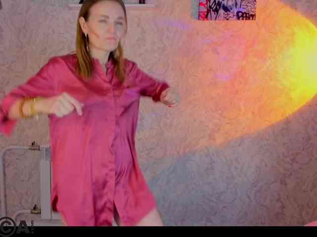 Angelina-Relax webcam