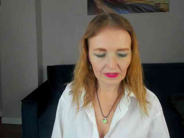 Angelina-Relax webcam