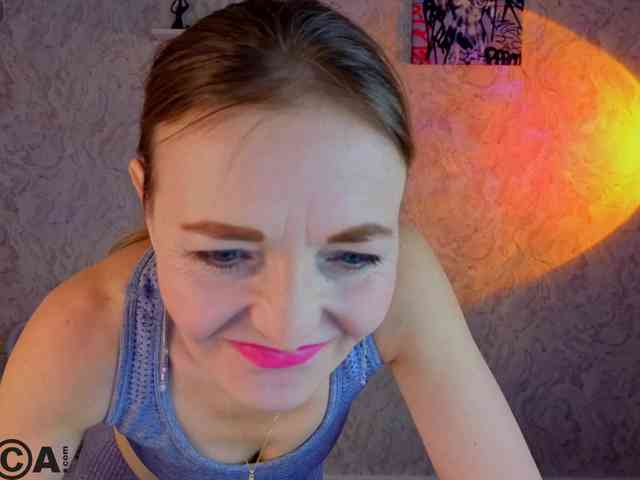 Angelina-Relax webcam