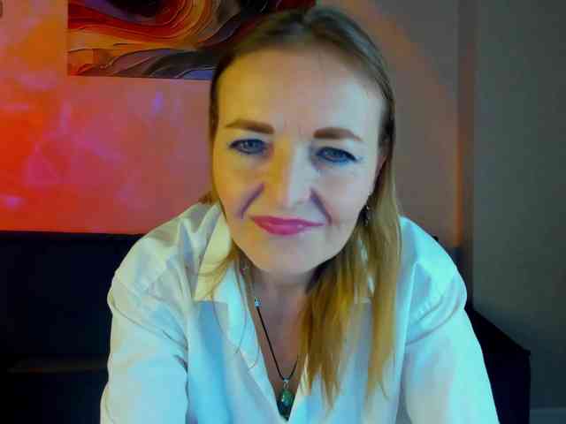 Angelina-Relax webcam