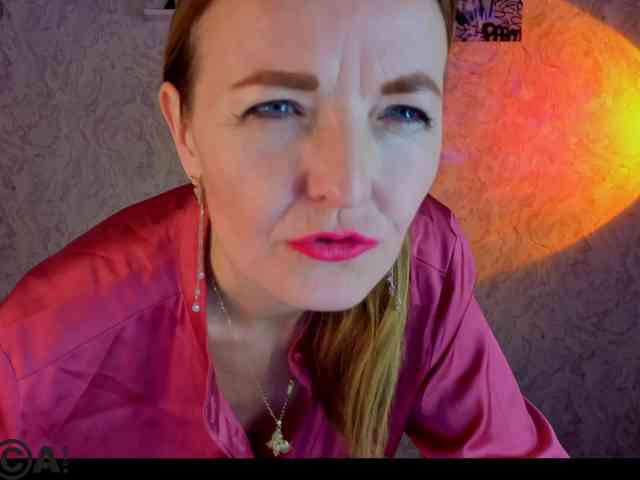 Angelina-Relax webcam