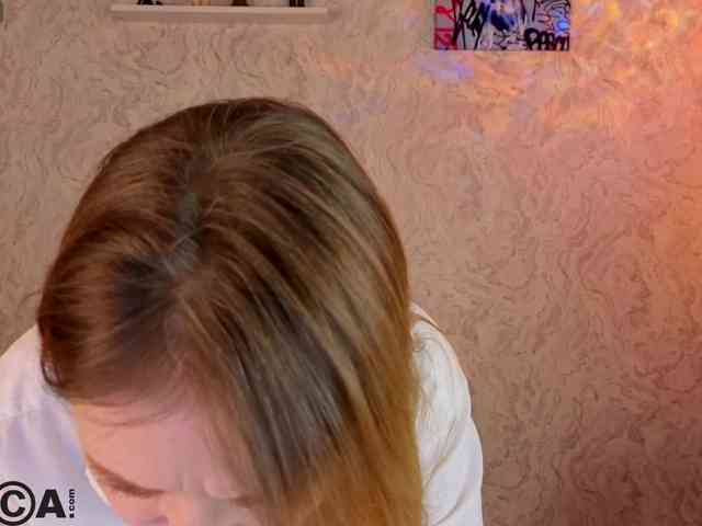 Angelina-Relax webcam