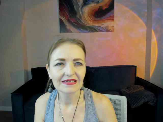 Angelina-Relax webcam