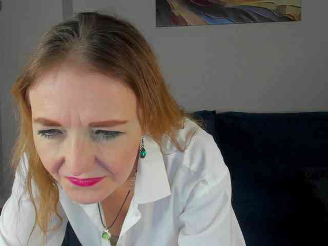 Angelina-Relax webcam