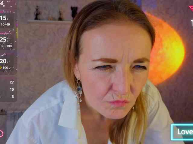 Angelina-Relax webcam