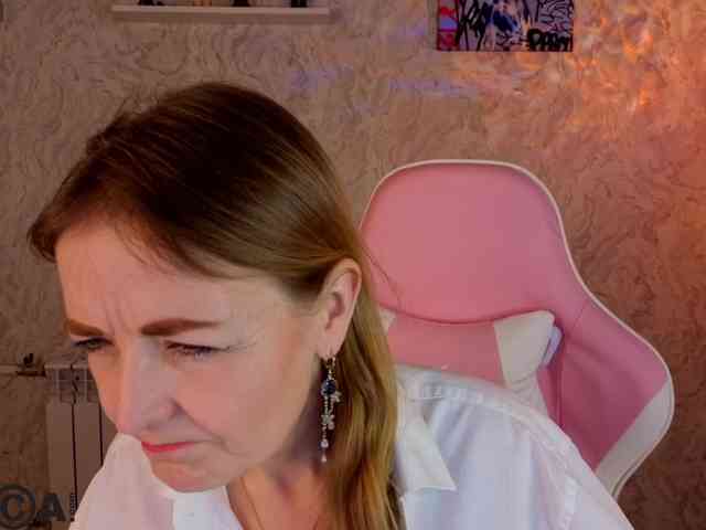 Angelina-Relax webcam