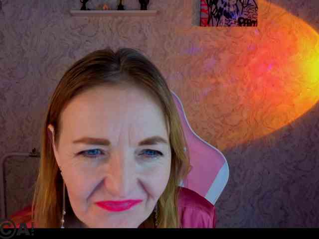 Angelina-Relax webcam