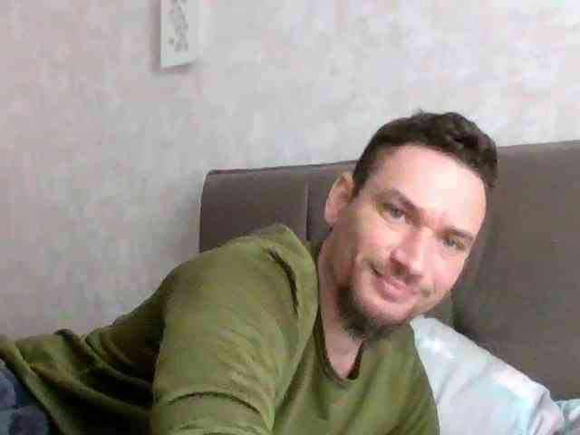 Nikolaevich1700 Live Webcam on BongaCams
