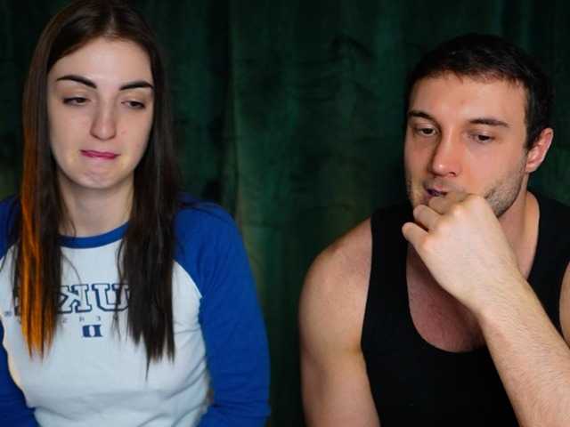 Live with hotLeyaTom on FliCam