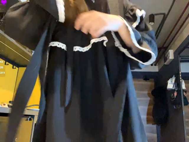 AdellaDalponte's BongaCams show and profile