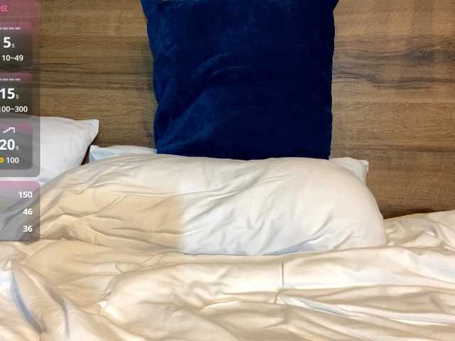 AdellaDalponte's BongaCams show and profile