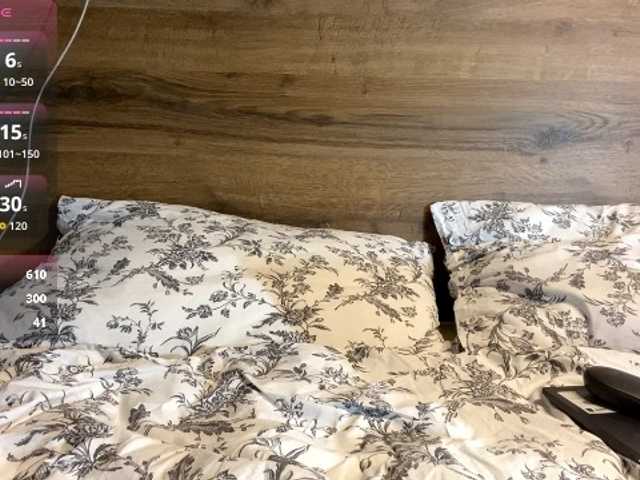 AdellaDalponte's BongaCams show and profile