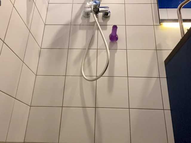 AdellaDalponte's BongaCams show and profile