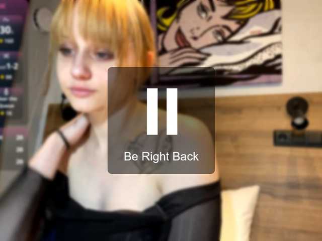 AdellaDalponte's BongaCams show and profile