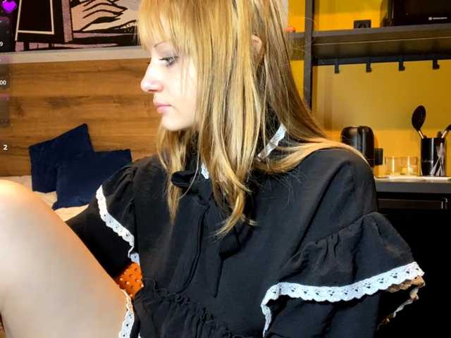 AdellaDalponte's BongaCams show and profile