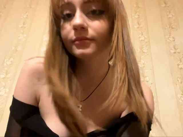 AdellaDalponte webcam