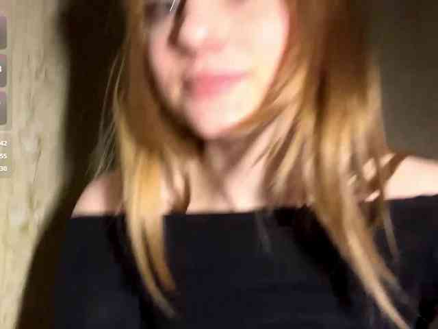 AdellaDalponte webcam