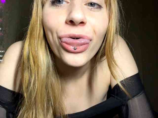 AdellaDalponte webcam