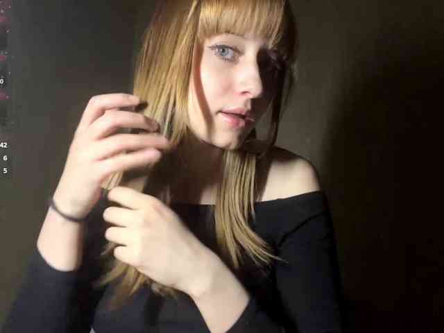 AdellaDalponte webcam