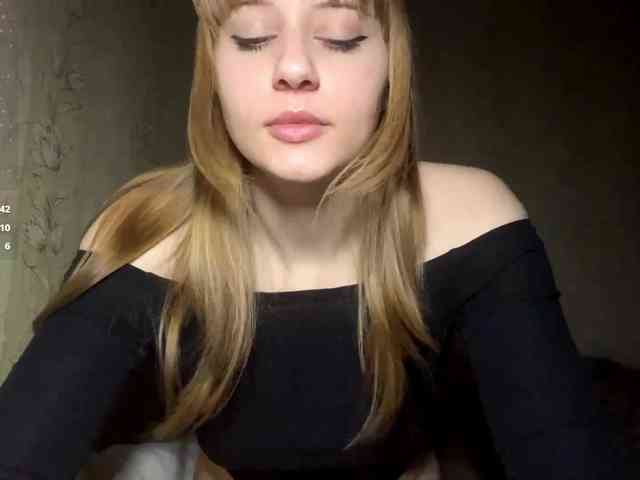 AdellaDalponte webcam