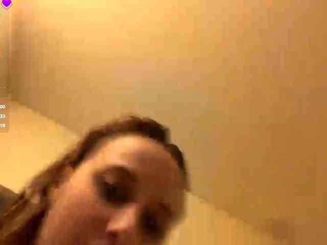 AdellaDalponte webcam