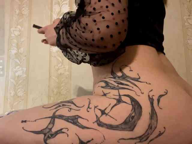 AdellaDalponte webcam