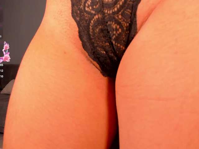 ArianaBell's BongaCams show and profile