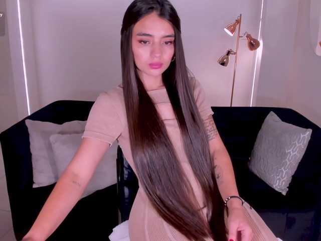 JulietteMoreau's BongaCams show and profile