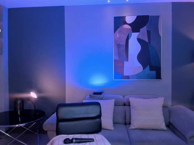 JulietteMoreau's BongaCams show and profile