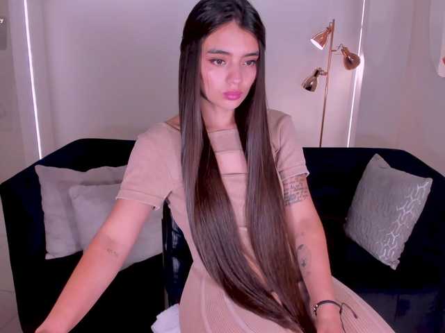 JulietteMoreau's BongaCams show and profile