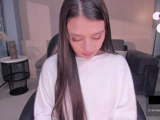 JulietteMoreau's BongaCams show and profile