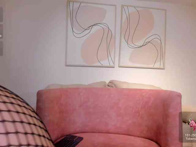 JulietteMoreau Live Webcam on BongaCams