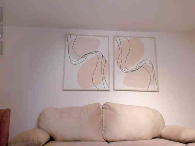 JulietteMoreau Live Webcam on BongaCams