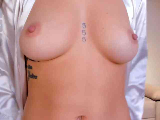 JulietteMoreau webcam