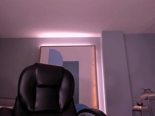 AmaraDivine Porn Show