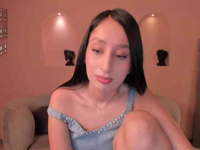 AmaraDivine Live Webcam on BongaCams
