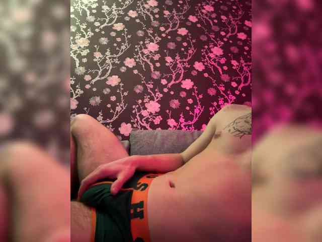 Ah7432 Live Webcam on BongaCams