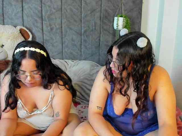 maddie-and-chelsea webcam