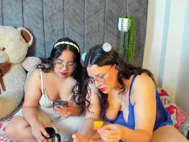 maddie-and-chelsea webcam