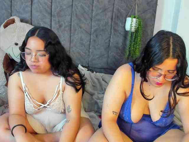 maddie-and-chelsea webcam