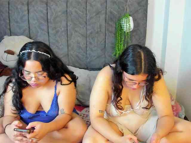 maddie-and-chelsea webcam