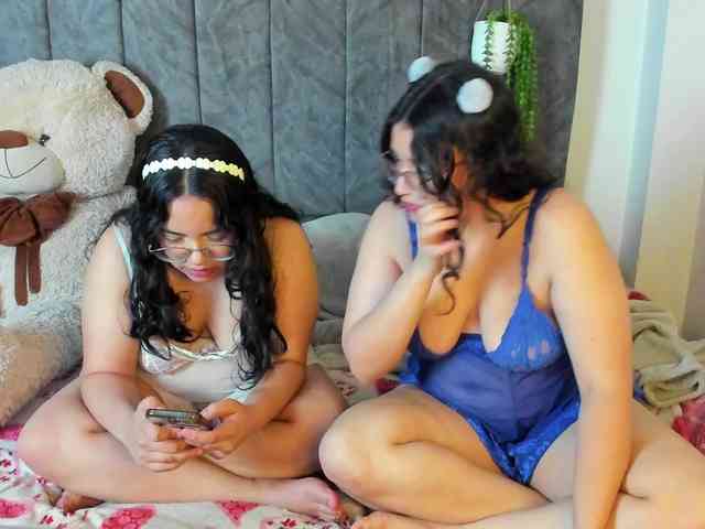 maddie-and-chelsea webcam