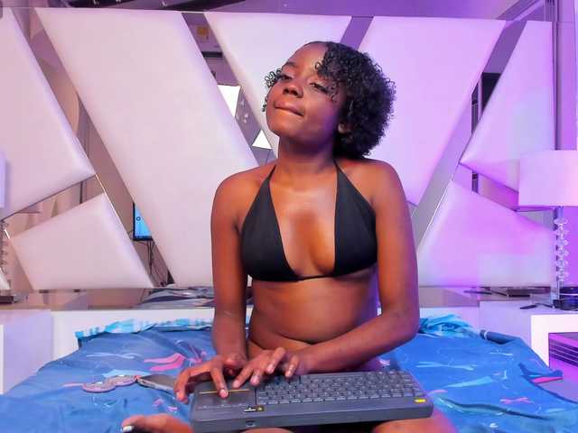 CharleneSmith's BongaCams show and profile