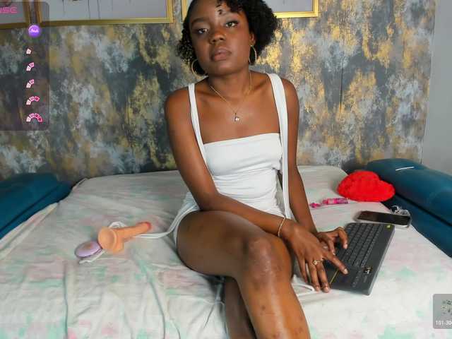 CharleneSmith's BongaCams show and profile